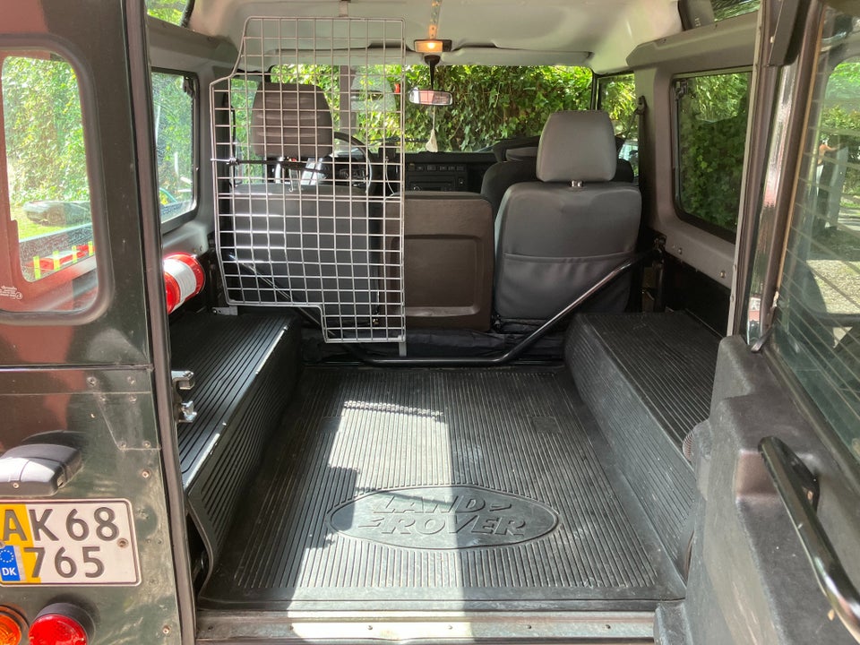 Land Rover Defender 90 2,5 TD5 Hard Top 3d