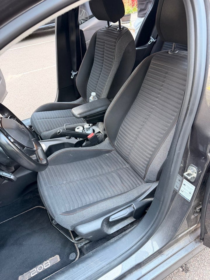 Peugeot 208 1,2 PureTech 75 Active 5d