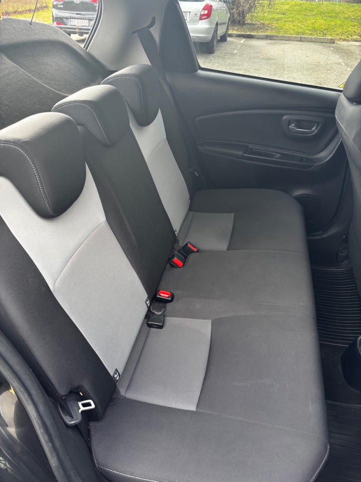 Toyota Yaris 1,5 Hybrid H1 e-CVT 5d