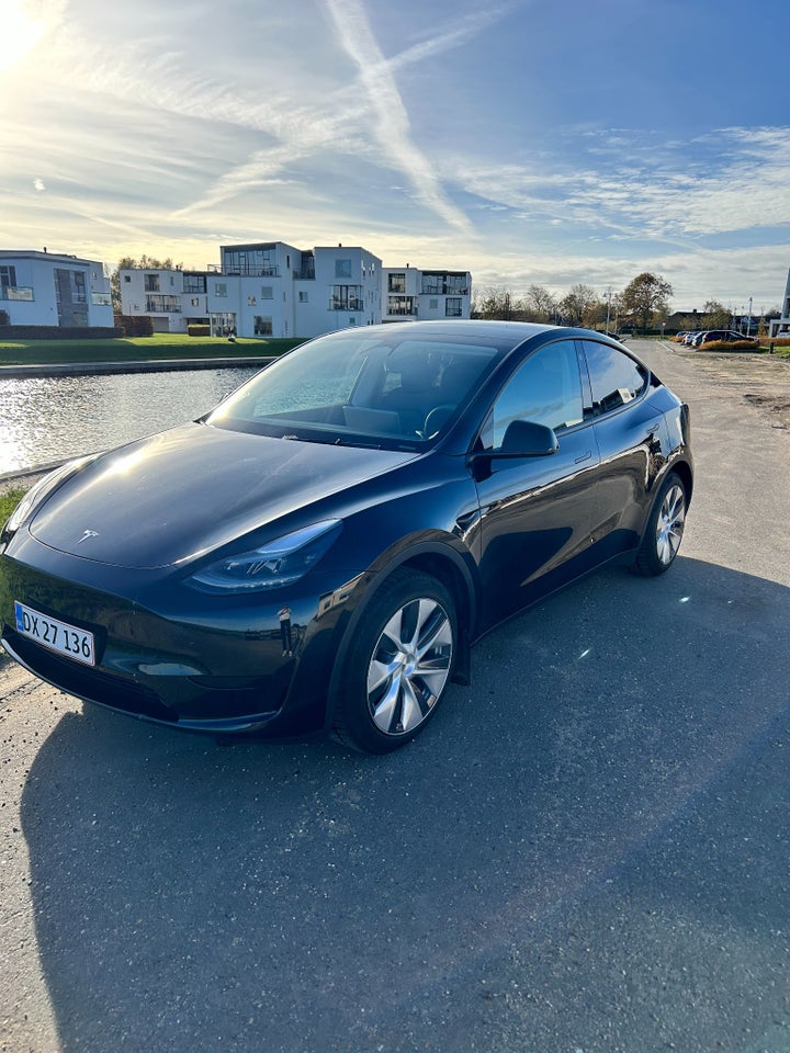 Tesla Model Y RWD 5d