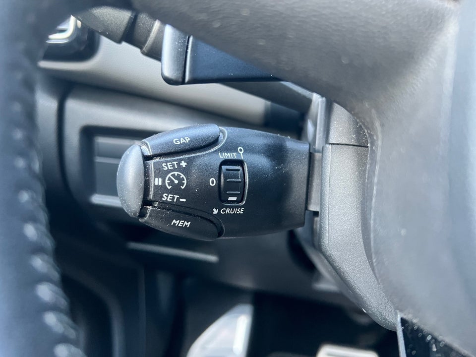 Citroën C5 Aircross 1,6 Hybrid Shine Sport EAT8 5d