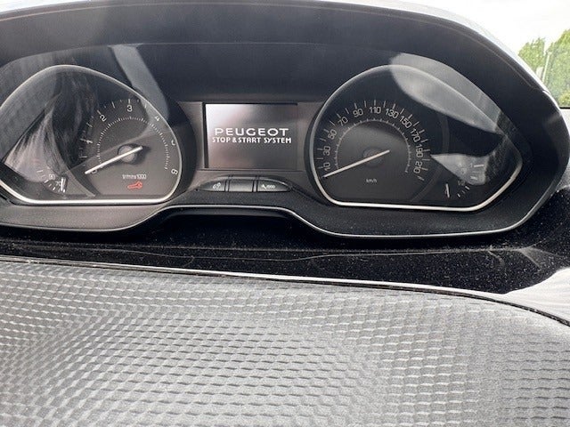 Peugeot 208 1,5 BlueHDi 100 Prestige Sky 5d