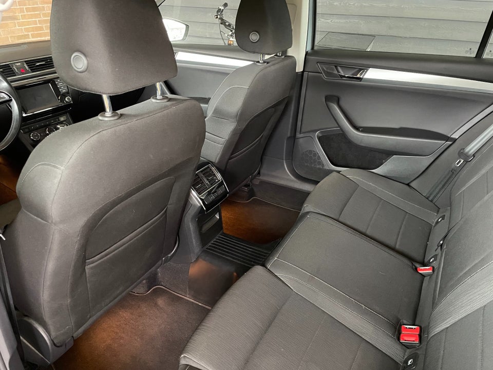 Skoda Superb 1,4 TSi 150 Ambition Combi DSG 5d