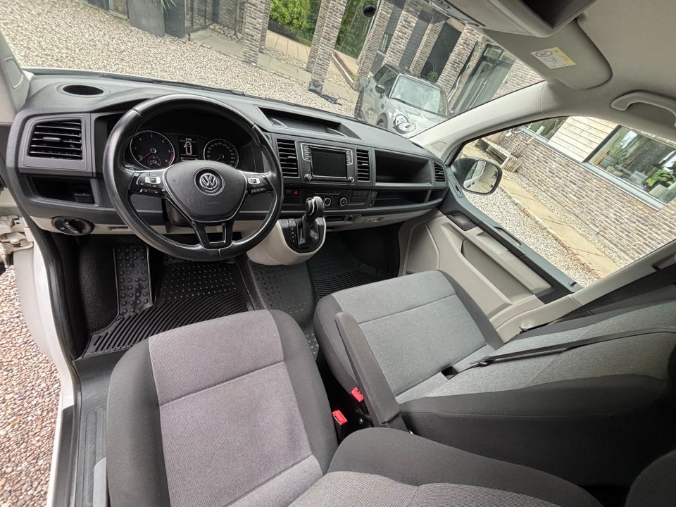 VW Transporter 2,0 TDi 150 Kassevogn DSG lang