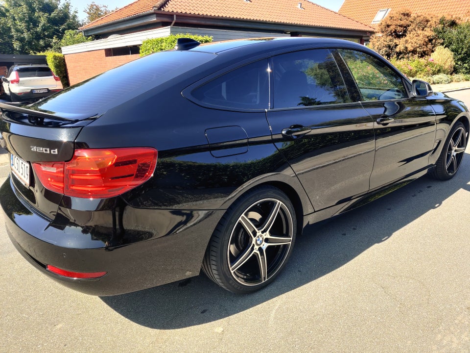 BMW 320d 2,0 Gran Turismo aut. 5d