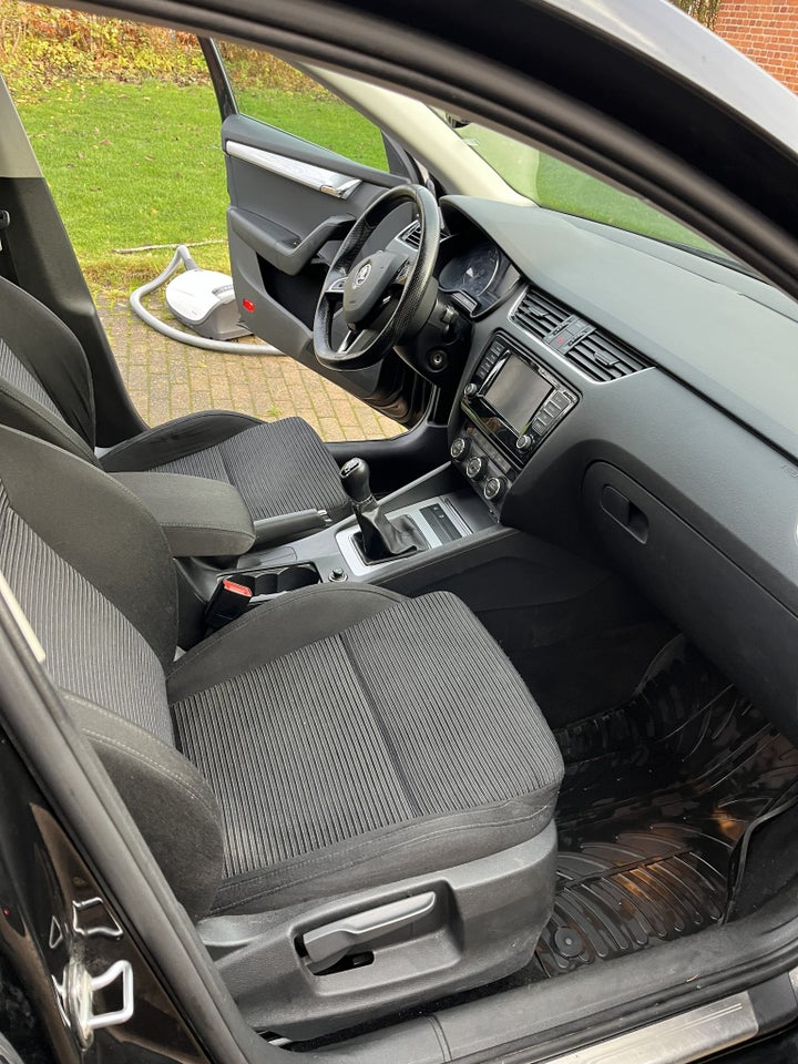 Skoda Octavia 1,2 TSi 110 Tour de France 5d