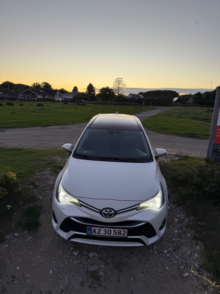 Toyota Avensis 1,8 VVT-i T3 Touring Sports MDS 5d