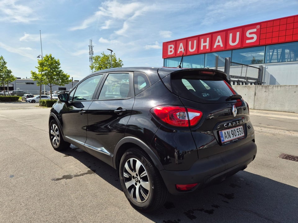 Renault Captur 0,9 TCe 90 Formula Edition 5d