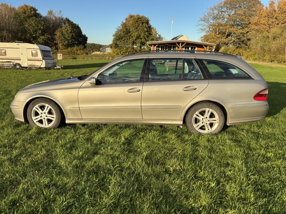 Mercedes E220 2,2 CDi Avantgarde stc. aut. 5d