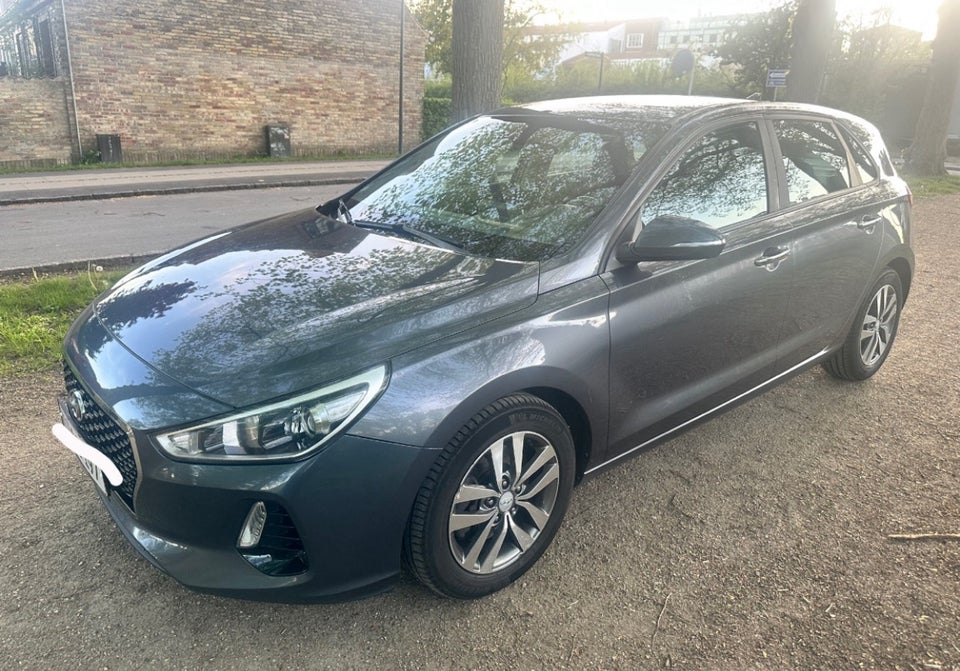 Hyundai i30 1,4 T-GDi Premium DCT 5d