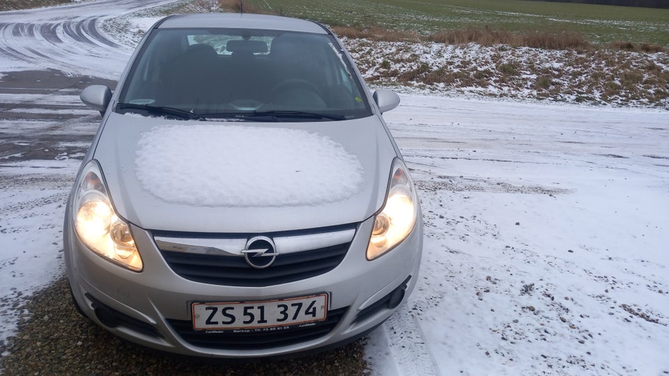 Opel Corsa 1,2 16V Edition 5d
