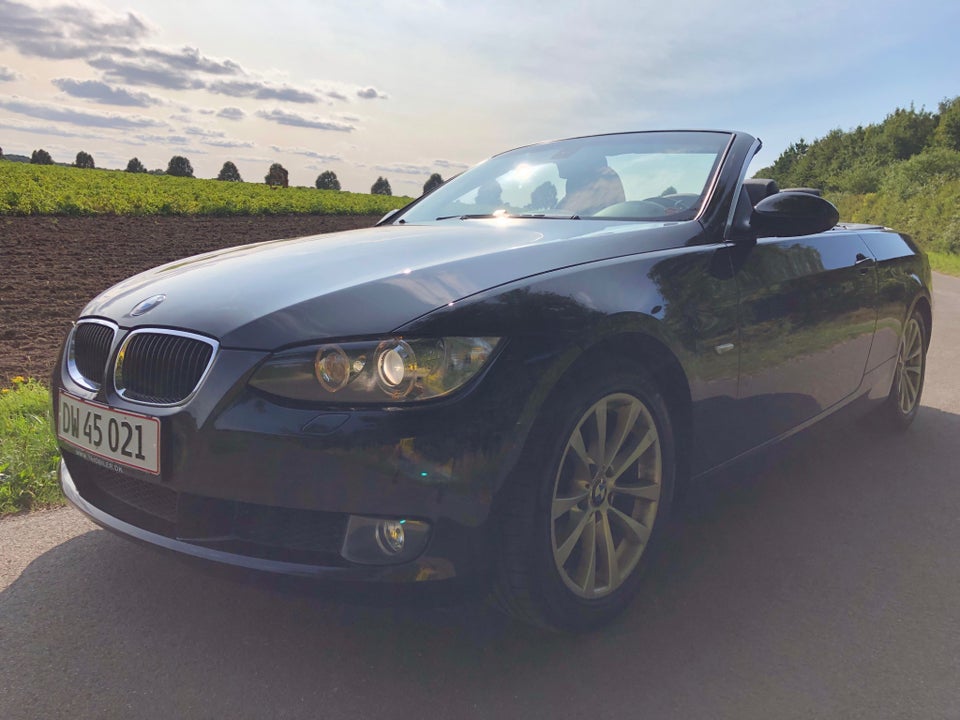 BMW 320i 2,0 Cabriolet 2d