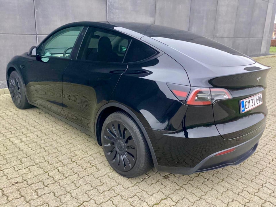 Tesla Model Y RWD 5d