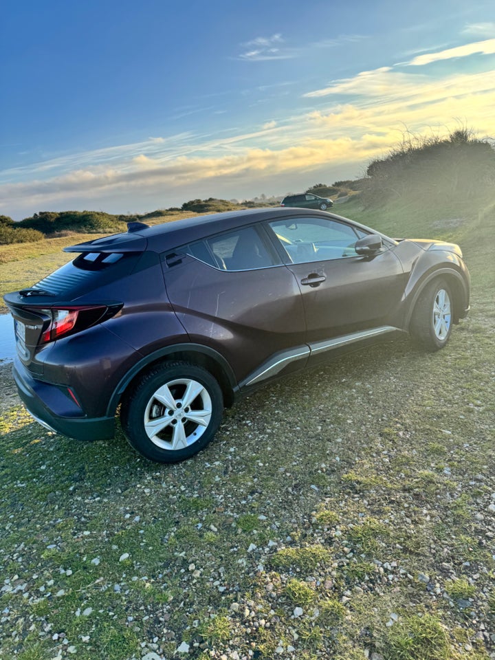 Toyota C-HR 2,0 Hybrid C-LUB CVT 5d