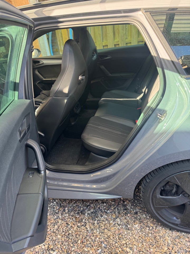 Cupra Leon 1,5 eTSi High Sportstourer DSG 5d