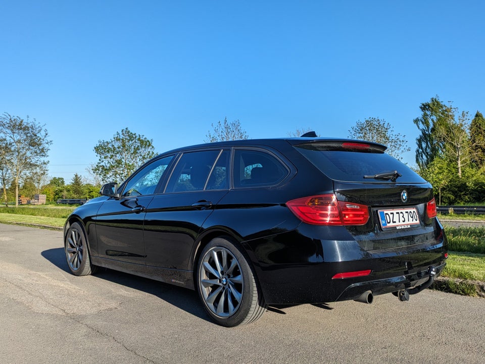 BMW 320d 2,0 Touring aut. 5d