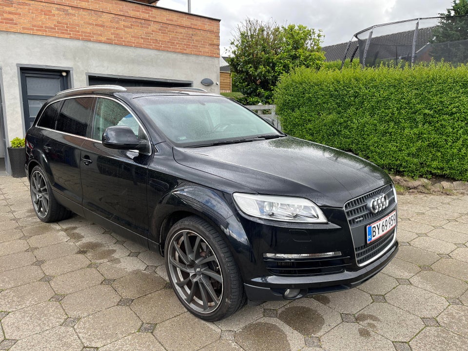 Audi Q7 3,0 TDi 240 quattro Tiptr. 7prs 5d