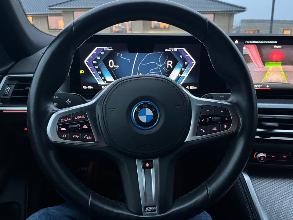 BMW i4 eDrive35 Charged 5d