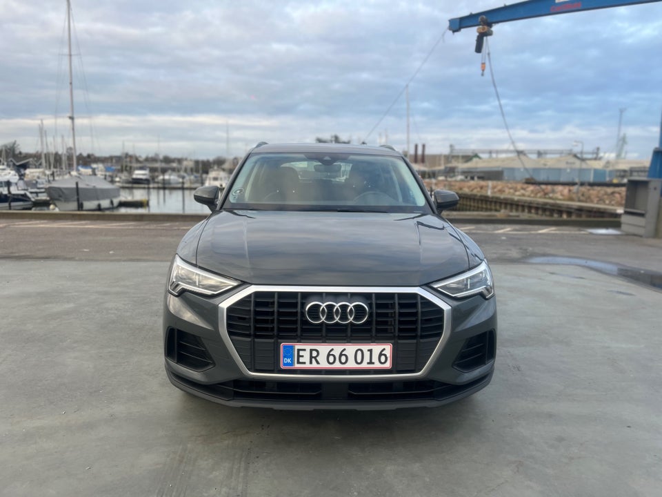 Audi Q3 45 TFSi e Attitude plus S-tr. 5d