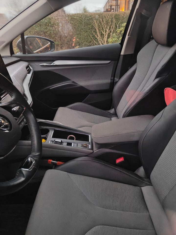 Skoda Enyaq 80 iV Plus 5d