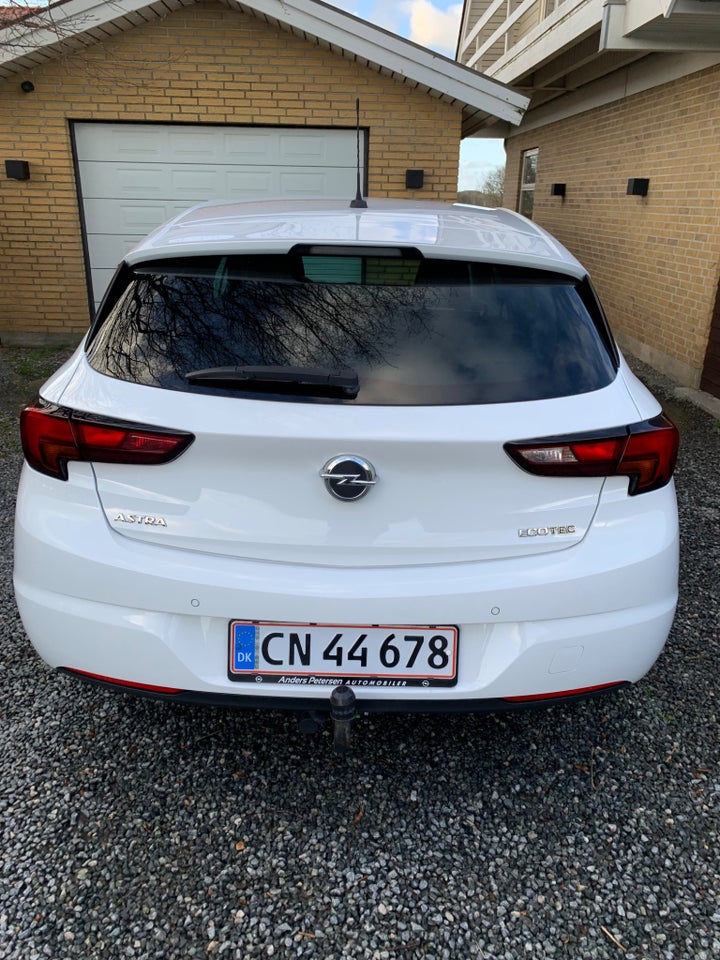 Opel Astra 1,0 T 105 Excite 5d