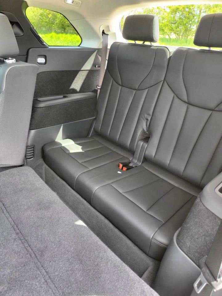 Hongqi E-HS9 99 Premium 5d