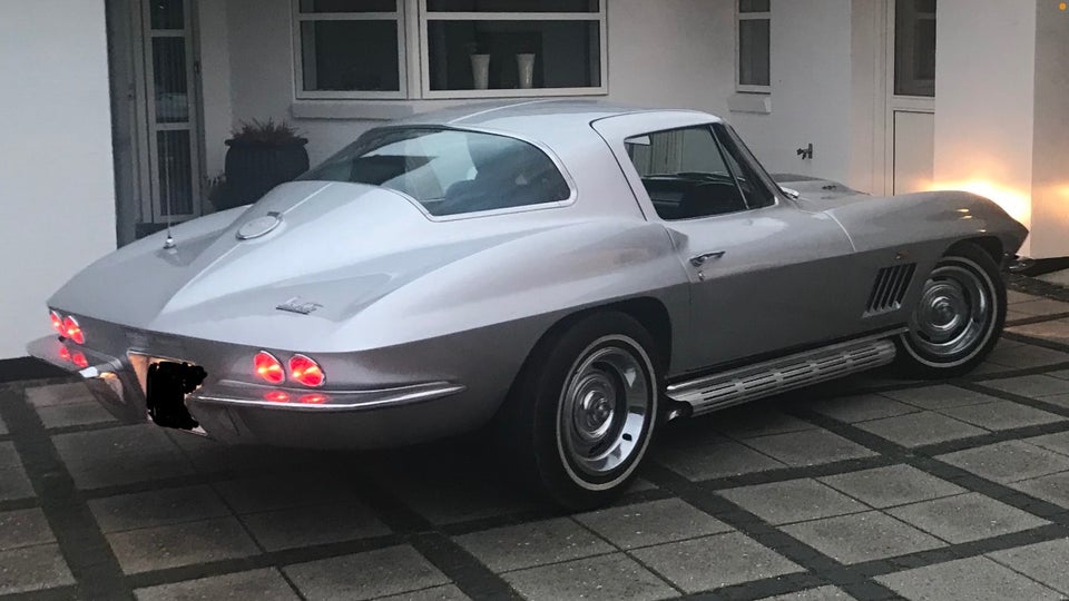 Chevrolet Corvette Stingray 2d