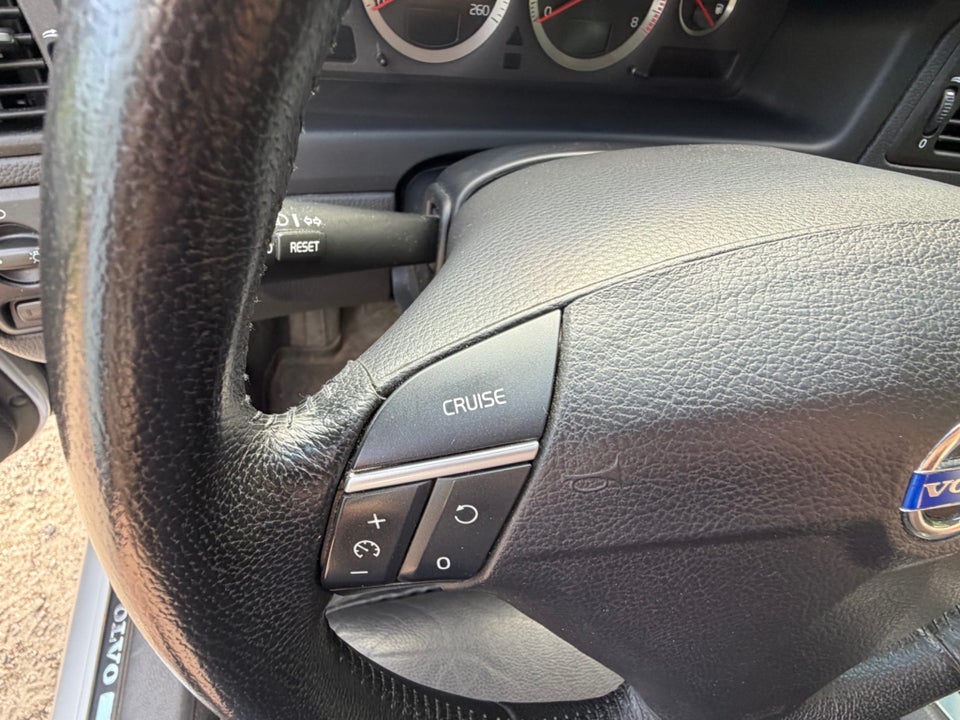 Volvo S60 2,5 T 4d