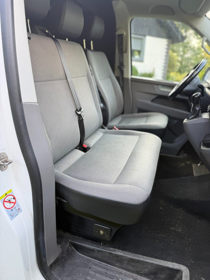 VW Transporter 2,0 TDi 199 Kombi DSG 4Motion kort