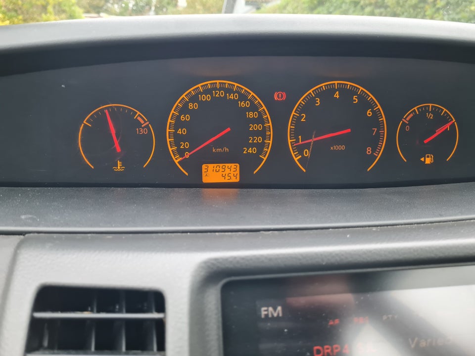 Nissan Primera 1,8 Tekna stc. 5d