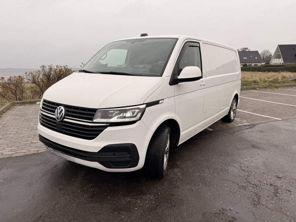 VW Transporter 2,0 TDi 199 Kassevogn DSG lang