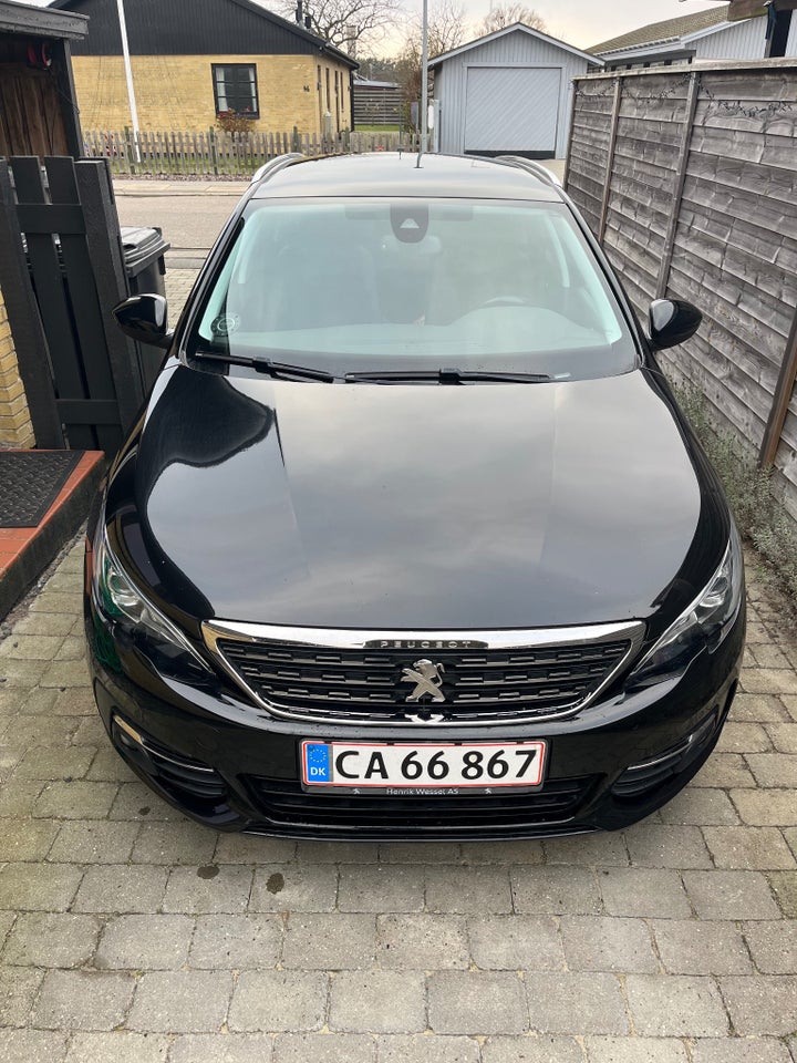 Peugeot 308 1,6 BlueHDi 120 Allure SW 5d