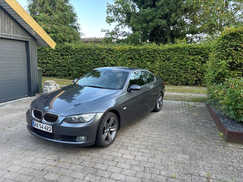 BMW 330i 3,0 Coupé 2d