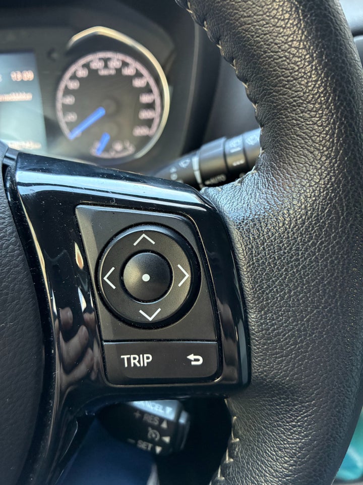 Toyota Yaris 1,5 Hybrid H3 Premium e-CVT 5d