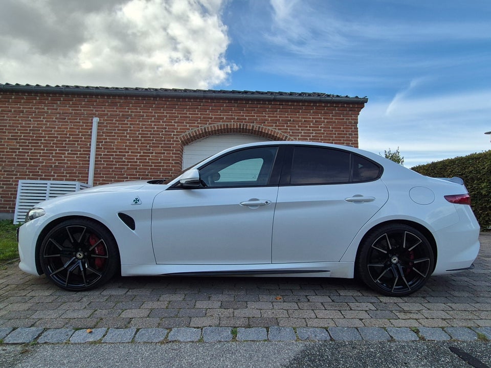 Alfa Romeo Giulia 2,9 V6 Quadrifoglio aut. 4d