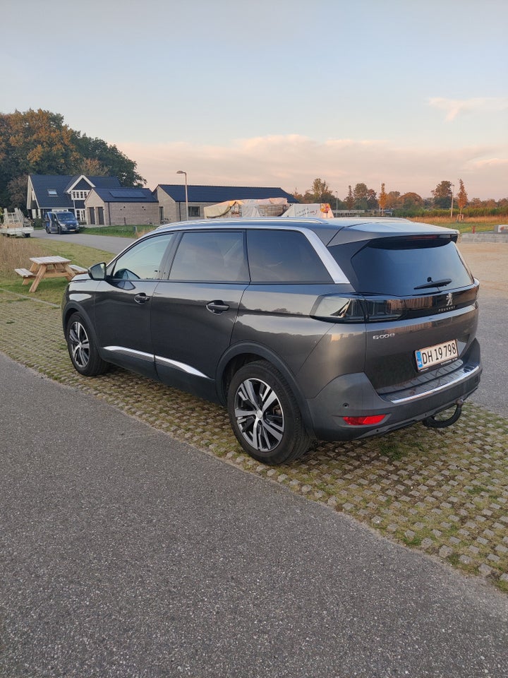 Peugeot 5008 1,5 BlueHDi 130 Allure Pack EAT8 7prs 5d