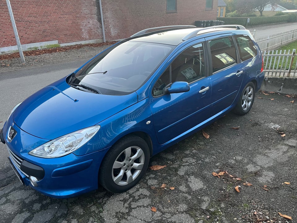 Peugeot 307 1,6 HDi 110 SW 7prs 5d