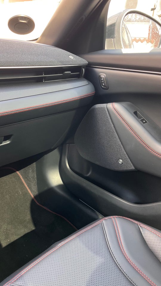 Ford Mustang Mach-E 91 Extended Range AWD 5d