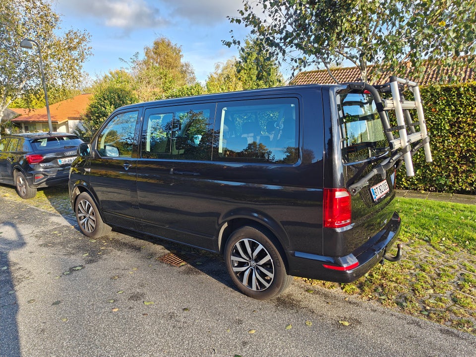 VW Caravelle 2,0 TDi 204 Comfortline kort