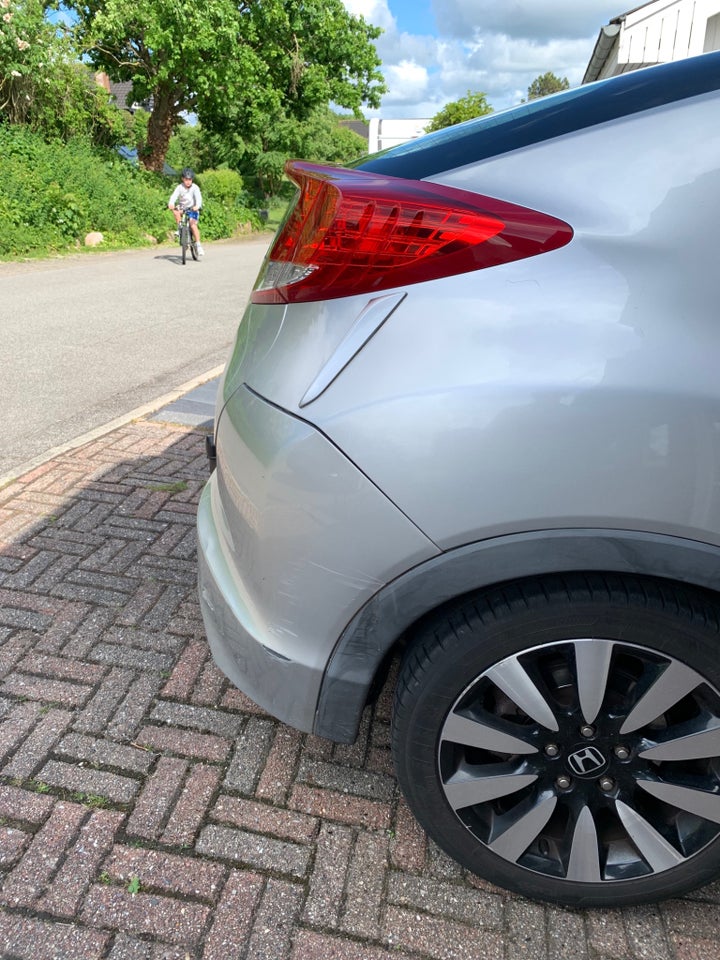 Honda Civic 1,6 i-DTEC Sport 5d