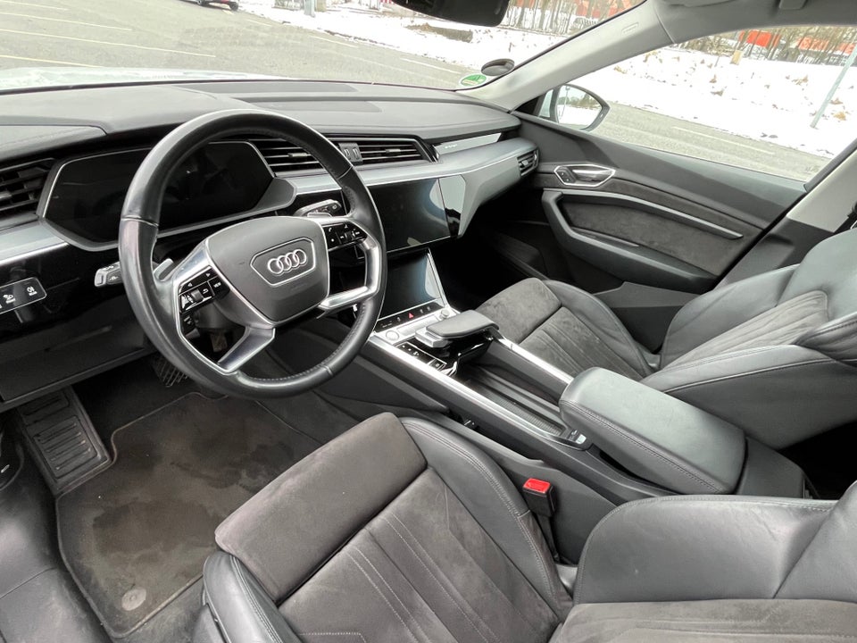 Audi e-tron 50 quattro 5d