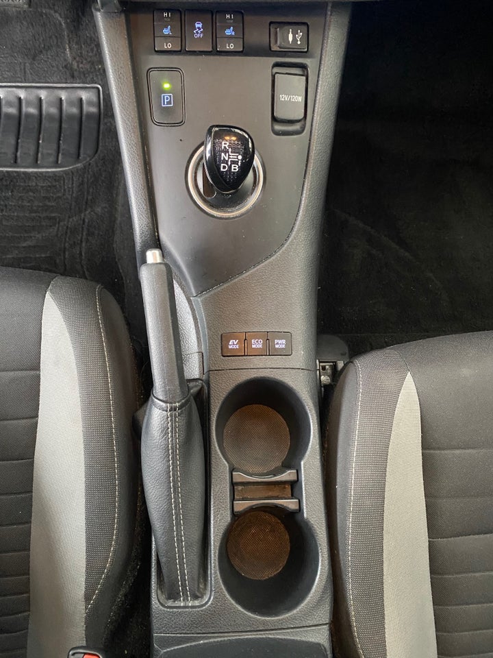 Toyota Auris 1,8 Hybrid H2 Comfort Touring Sports CVT 5d