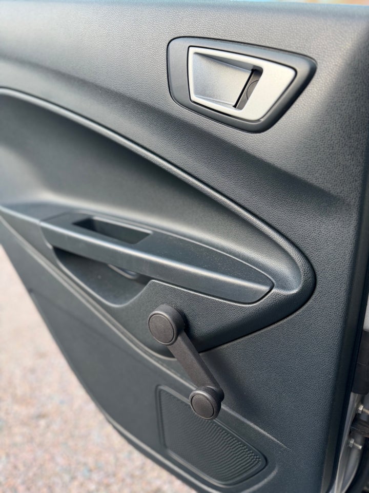 Ford Fiesta 1,25 60 Titanium 5d