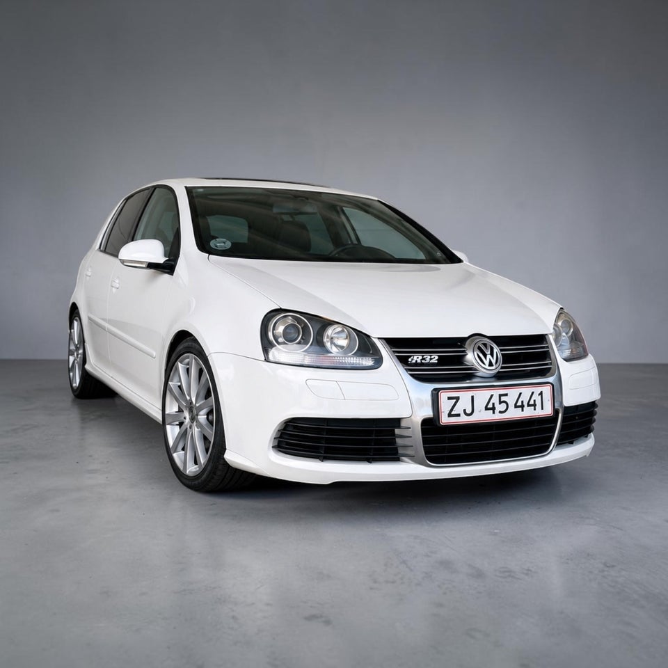 VW Golf V 3,2 R32 DSG 4Motion 5d