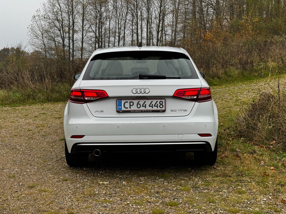 Audi A3 30 TFSi Sport Sportback S-tr. 5d