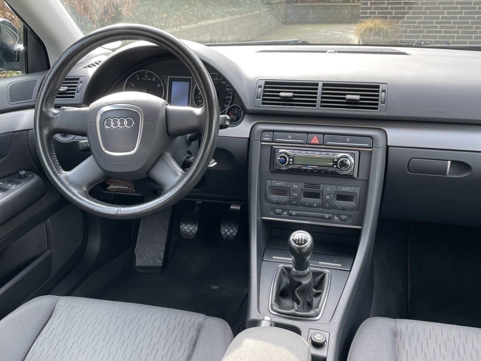 Audi A4 1,8 T 163 Avant 5d