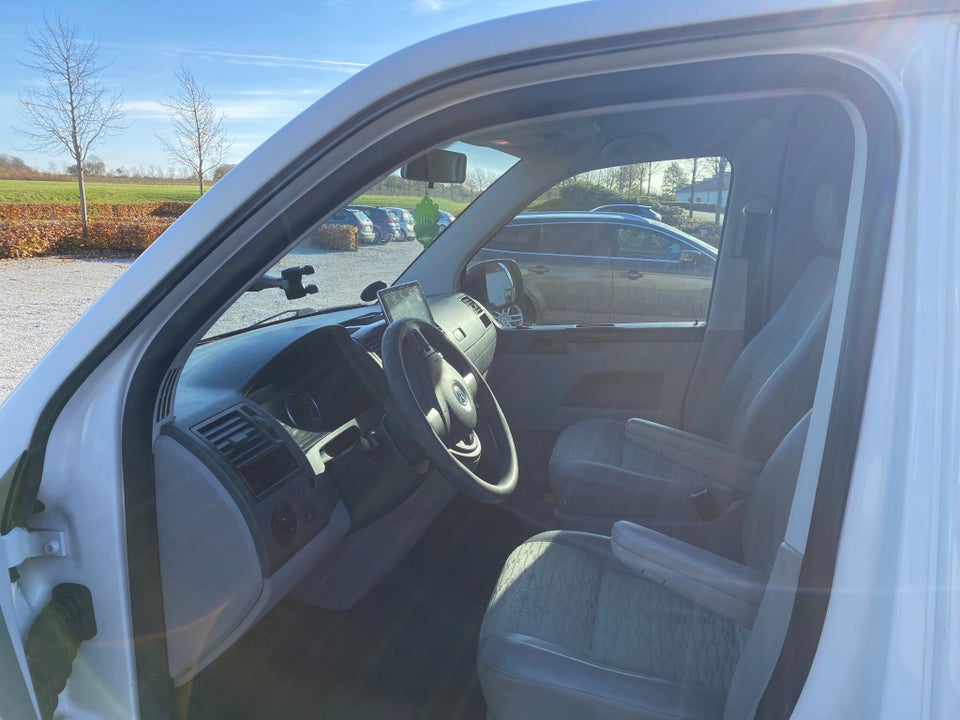 VW Transporter 2,0 TDi 140 Kassevogn DSG kort