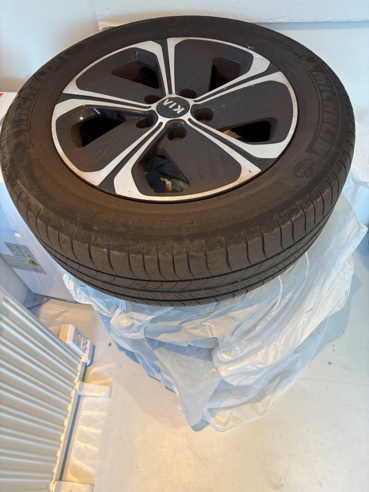 Kia XCeed 1,6 PHEV Prestige DCT 5d