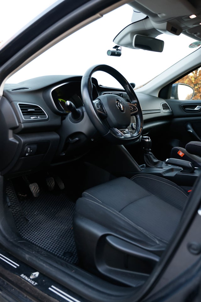 Renault Megane IV 1,5 dCi 110 Experience Sport Tourer 5d