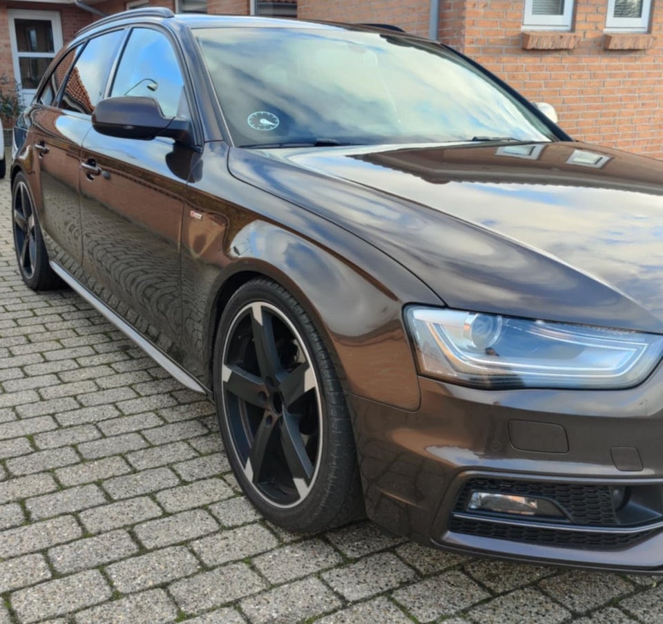 Audi A4 2,0 TDi 177 S-line Avant Multitr. 5d